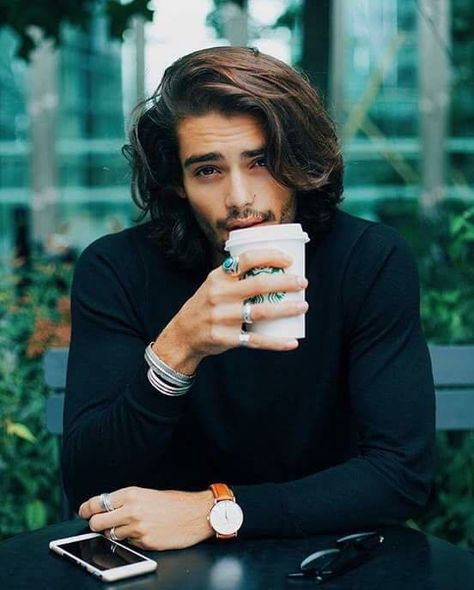 Long Hairstyles For Men, Mens Hairstyles Medium, Wavy Hair Men, Stylish Man, Wavy Hairstyles, Corte De Cabelo Masculino, Hairstyles For Men, Long Hairstyles, Long Hair Styles Men