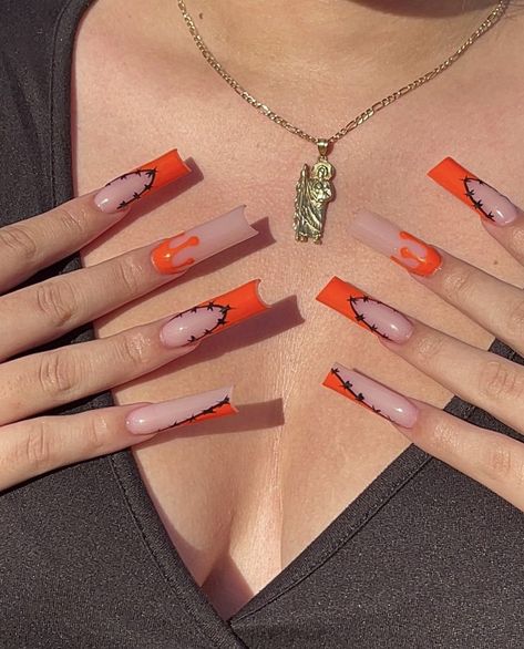 Orange French Tip Halloween Nails, Halloween Nail Charms, Orange Nails Halloween, Halloween Nails Orange And Black, Halloween Baddie Nails, Halloween Nails French Tip, Orange And Black Halloween Nails, French Tip Halloween Nails, Baddie Halloween Nails