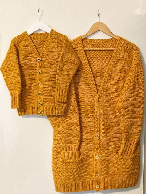 Knitted Projects, Cardigan Crochet Pattern, Grandpa Cardigan, Crochet Jumper, Shawl Sweater, Crochet Sweaters, Poncho Cardigan, Mr Rogers, Cardigan Crochet