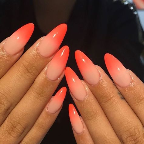 peach ombré nails Peach Ombre Nails, Orange Ombre Nails, Gel Nail Art Designs, Nail Art Ombre, Cute Gel Nails, Bright Nails, Gel Nail Art, Gel Manicure, Cute Acrylic Nails