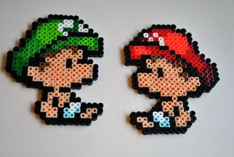 Hama Beads Mario, Hama Mario, Mario Und Luigi, Perler Bead Mario, Perler Creations, Melty Bead Patterns, Pearl Beads Pattern, Fuse Bead Patterns, Art Perle