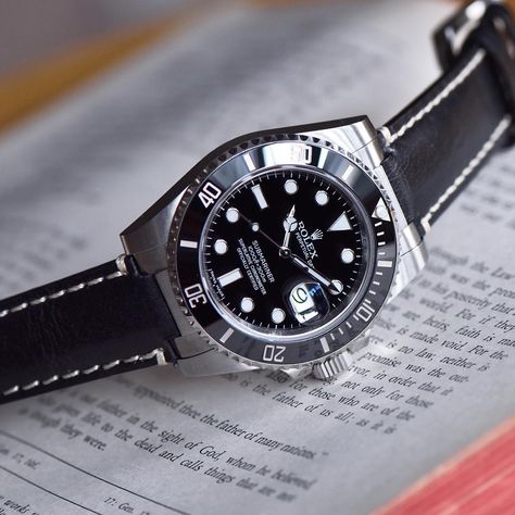 Instagram Rolex Submariner Black, Black Rolex, Rolex Tudor, Swiss Made Watches, Rolex Submariner, Luxury Watches For Men, When He, Luxury Watches, Watch Strap