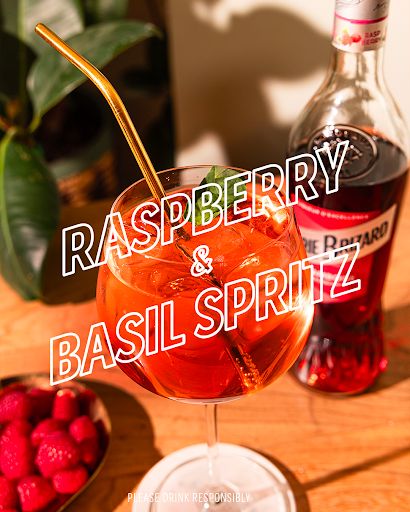 Delight your guests with a unique blend of raspberry and basil in your Spritz. Discover the recipe and make your next dinner party extra special! 🪴

Recipe:

5 cl Marie Brizard® raspberry liqueur

1.5 cl basil syrup

10 cl prosecco

5 cl sparkling water

Ice

Garnish: basil leaf

Please drink responsibly. Basil Syrup, Basil Leaf, Raspberry Liqueur, Drink Responsibly, Water Ice, Sparkling Water, Liqueur, The Recipe, Syrup