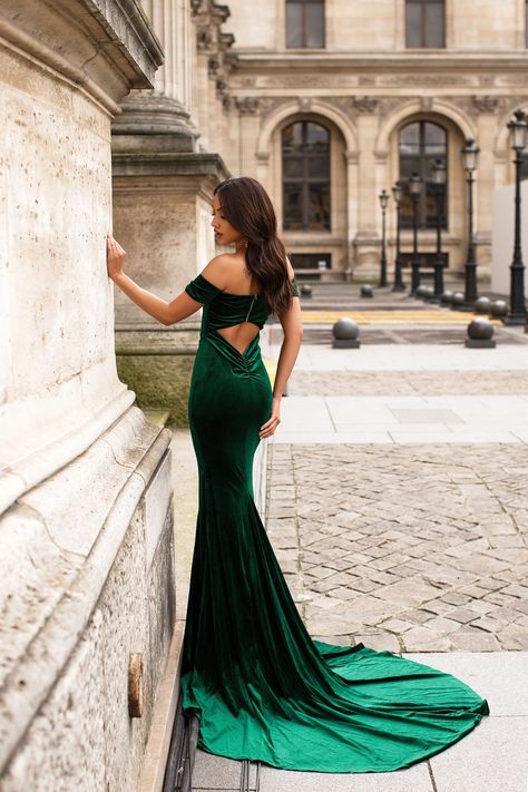 Valeraine - Emerald Velvet Gown with Off-Shoulder Straps & Open Back Emerald Dress Photoshoot, Emerald Green Dress Photoshoot, Mermaid Dress Poses, Mermaid Frock, Elegant Moodboard, Emerald Green Evening Gown, Photoshoot Classy, Green Velvet Gown, Open Back Evening Gown