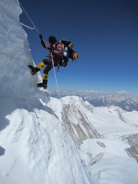 Ice Climbing Aesthetic, Cho Oyu, Climbing Everest, Navy Beanie, Mountaineering Climbing, Alpine Climbing, Hiking Photography, Adventure Inspiration, Ice Climbing