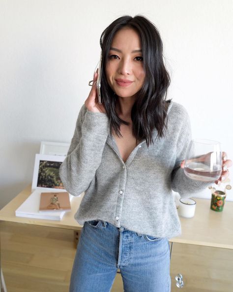 Kate Ogata (@kateogata) • Instagram photos and videos Kate Ogata, Hello Friday, Outfits Petite, Vans Style, Open Cardigan, Style Icon, Capsule Wardrobe, Business Women, Autumn Winter Fashion