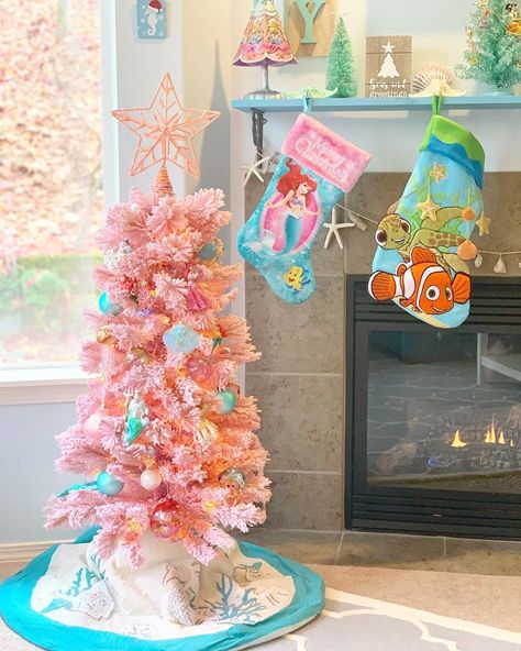 Little Mermaid Christmas Tree, Under The Sea Christmas, Little Mermaid Christmas, Ariel Christmas, Mermaid Christmas Tree, Mermaid Christmas, Ariel Mermaid, Disney Rooms, Pink Tree