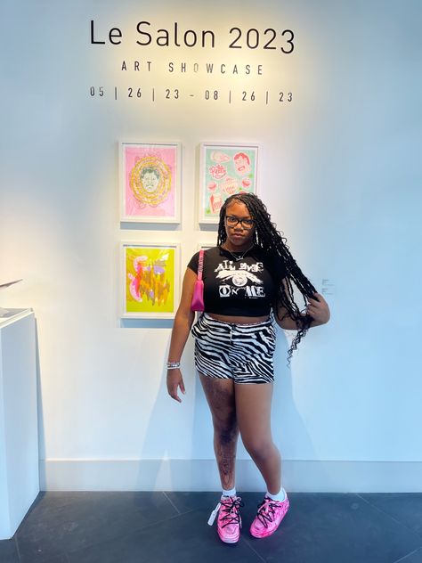 #streetwear #cristianzerotre #zahara #boholocs #outfitideasforwomen #galleryart #outfitideas #museum #ootd #ootdfashion #poses #blackgirloutfits #aesthetic Cristianzerotre Outfits, Jada Wayda, Museum Ootd, Boho Locs, Ootd Fashion, Art Gallery, Outfit Ideas, Girl Outfits, Ootd