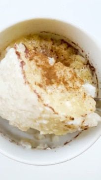 Microwave rice pudding in a mug Microwave Pudding Recipe, Sugar Free Rice Pudding Recipe, Microwave Rice Pudding, Instant Rice Pudding, Microwave Brown Rice, Pudding In A Mug, Brown Rice Pudding, Microwave Mug Recipes, Mug Recipe