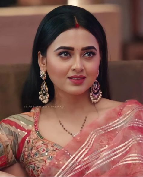 Tejaswi Prakash In Saree, Tejaswi Prakash Naagin, Tejaswini Prakash, Tejaswi Prakash, Tejasswi Prakash, Casual Saree, Dress Indian, Desi Girl, Attitude Status