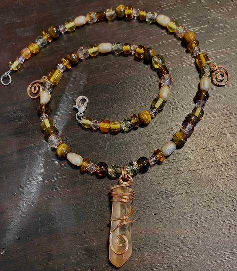 ☆⋆｡𖦹o‧ Crystal Pendant Necklace ⋆｡𖦹o‧ ☆ ✧˖o handmade by me using tigers eye, pearls, glass beads, and a wire wrapped citrine point! ⟢ 17 inches, message me for adjusting!  ✧˖o find me on Instagram! @briscreation.s  -⟢ I also do custom designs and bundles! If you're interested, or have any questions, please send me an email at brimiller1403@gmail.com, or message me on Instagram! ⟢- Necklace Making Ideas Inspiration, Crystal Necklace Wire Wrap, Necklaces Diy Beaded, Big Crystal Necklace, Wire Wrapping Crystal Points, Cool Beaded Necklaces, Indie Jewelry Necklaces, Crystal Necklaces Aesthetic, Etsy.com Etsy