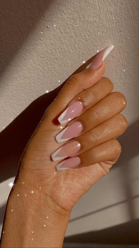 French V Shape Nails, V French Nails Coffin, French Nails V Shape, French Tip Nails V Shape, Coffin Shape French Tip Nails, V French Tip Nails Coffin, Deep V French Tip Nails, V Shape Nails, V Shape French Tip Nails