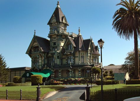 Carson Mansion in Eureka, California Carson Mansion, Mansion Homes, Eureka California, Queen Anne House, Victorian Style Homes, Famous Castles, Architecture Images, Victorian Mansions, Victorian Architecture