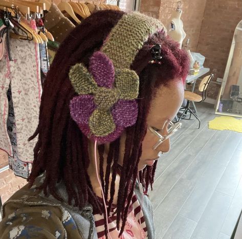 Afrocentric Hairstyles Protective Styles, Frizzy Locs, Loc Hair Styles, Small Dreads, Twist Out Styles, Two Strand Twists, Short Locs Hairstyles, Kawaii Crochet, Locs Hairstyles