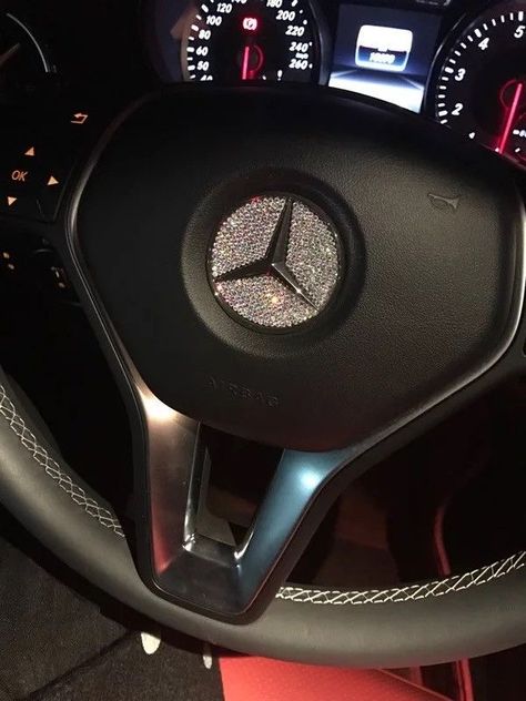 Mercedes Benz Emblem, Steering Wheel Logo, Cars Gif, Car Couple, Car Riding, Riding Aesthetic, Mercedes Auto, Car Gif, Mercedes Logo