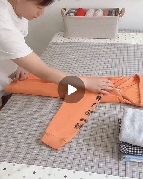 Creative Sewing, Homemade Decor, Napkin Folding, Folding Clothes, Steam Iron, Home Inspiration, Which One Are You, Tag A Friend, Woodworking Crafts