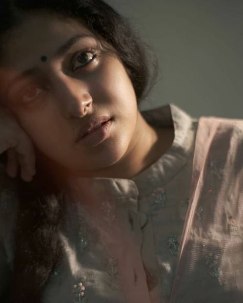 Anu Sitara, Anu Sithara, Child Artist, Star Wars Bounty Hunter, Post Human, Bizarre Facts, Bollywood Photos, Indian Photoshoot, Indian Film