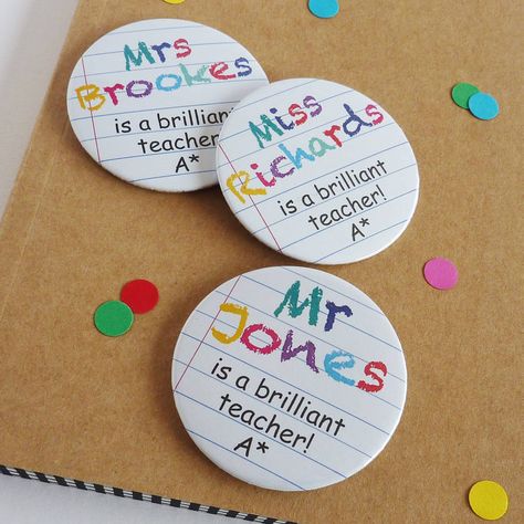 Say 'thank you' to a 'Briiliant Teacher' with these lovely eyecatching personalised badge, it's a great gift for your teacher. Cherub Design, Toys For Christmas, Kitchen Magnets, Ideas For Teachers, Teacher Craft, Personalised Badges, Teacher Badge, Fun Kitchen, Teacher Personalized