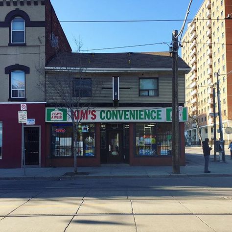 A familiar place (📷 @michdas) Kim's Convenience, Posters Canada, Covert Affairs, Old Toronto, Drake And Josh, Duck Dynasty, Icarly, Kpop Girl Bands, Comedy Show