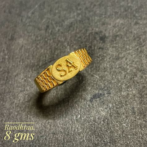 Gents Gold Ring Design, Geometric Tattoo Sketch, Gents Gold Ring, Gold Things, Gold Ring Design, Ruby Necklace Designs, Letter Rings, Couple Ring Design, Ring Party Jewelry