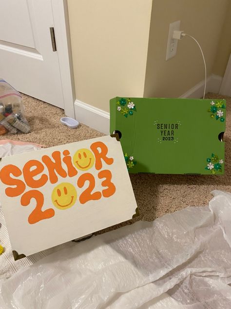 Senior Sweatshirts Ideas Hobby Lobby, Senior Wooden Boxes, Senior Boxes High Schools, Decorated Memory Boxes, Senior 2024 Box Ideas, High School Shoe Box Memories, Senior Year Memory Box Ideas Diy, Senior Box Inspiration, Memory Box School