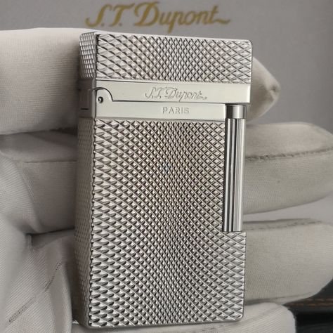 Vintage replica S.T. Dupont France made Cigar lighter. Wholesale price. Comes with a high quality S.T. Dupont Box. Best gift set for men. St Dupont Lighter, Lighter Aesthetic, Dupont Lighter, Gift Set For Men, St Dupont, Cool Lighters, Diamond Lighting, Pipes And Cigars, Zippo Lighter