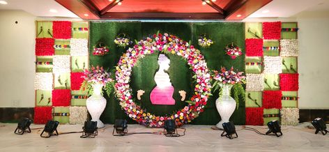 Sreemantham Decoration Ideas, Sreemantam Decoration, Sreemantham Decoration At Home, Srimantham Decorations, Sreemantham Decoration, Indian Baby Shower Decorations, Indian Wedding Decorations Receptions, Indian Baby Showers, Simple Stage Decorations