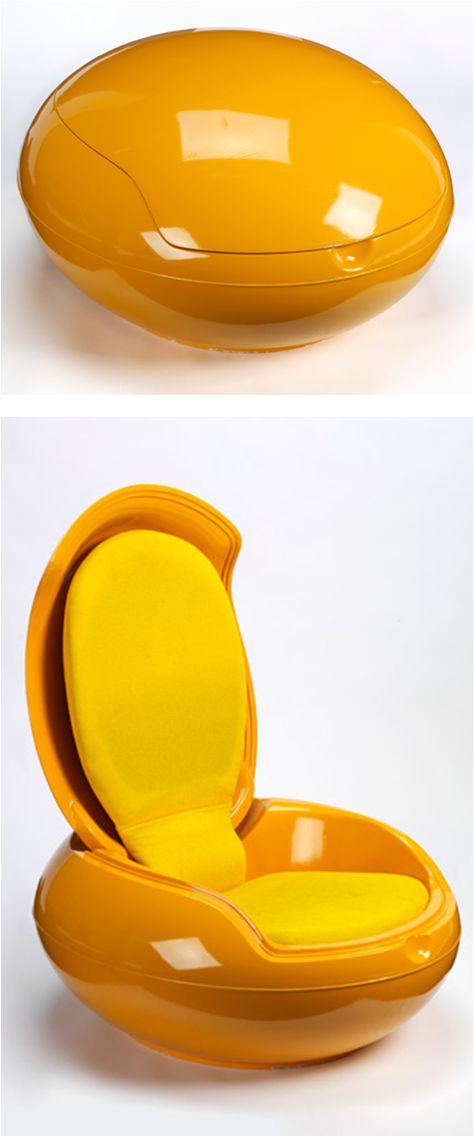 Garden Egg Chair designed by Peter Ghyczy, 1968 Retro Egg Chair, Space Age Design, Yellow Garden, Garden Chair, Objet Design, Chaise Design, Funky Furniture, Design Industrial, Egg Shape