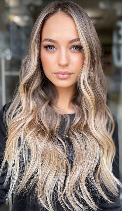 Caramel Highlights With Money Piece, Hair Color 2023 Trends Women, Hair Color 2023 Trends, Egirl Hair Color, Light Brown With Blonde, Beige Blonde Hair Color, Blonde Sombre, Face Framing Highlights, Money Piece Hair