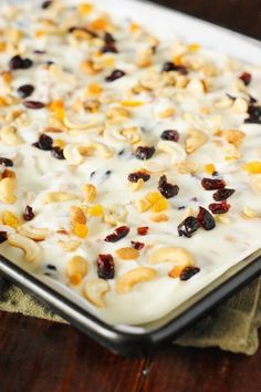 White Chocolate Cashew Bark with Cranberries & Apricots ~ amazingly tasty, & amazingly simple to make!   www.thekitchenismyplayground.com Cranberry Bark, Chocolate Apricot, Chocolate Cashew, White Chocolate Bark, Holiday Chocolate, Cookie Bar, Bark Recipe, Chocolate Marshmallows, Cranberry Recipes