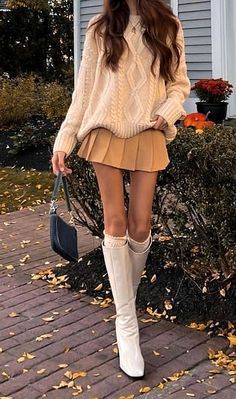 Preppy Outfits 2000s, Old Money Disney Outfits, Old Money 90s Outfits, Evermore Outfit Aesthetic, Ralph Lauren Fall Outfits, Ralph Lauren Jacket Outfit, Y2k Christmas Outfits, Vintage Preppy Outfits, Old Preppy Outfits