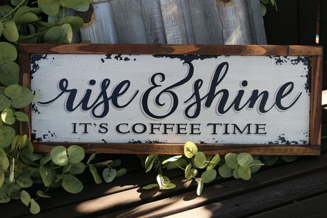 Coffee Signs Diy, Metal Coffee Sign, Vintage Coffee Signs, Coffee Bar Wedding, Painting Coffee, Farmhouse Coffee Bar, Coffee Decor Kitchen, Home Coffee Stations, Coffee Bars In Kitchen