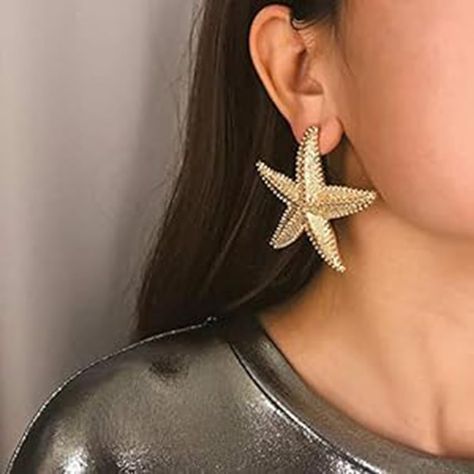 Post by BERYUAN Starfish Jewelry, Woman In Gold, Beach Earrings, Starfish Earrings, Estilo Boho Chic, Star Earrings Stud, Color Dorado, Large Earrings, Estilo Boho