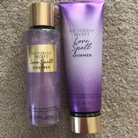 One Body Cream & One Body Mists. Vs Love Spell, Victoria Secret Spray, Victoria Secret Perfume Body Spray, Profumo Victoria Secret, Victoria Secret Body Spray, Victoria Secret Lotion, Bath N Body Works, Victoria Secret Fragrances, Perfume Body Spray