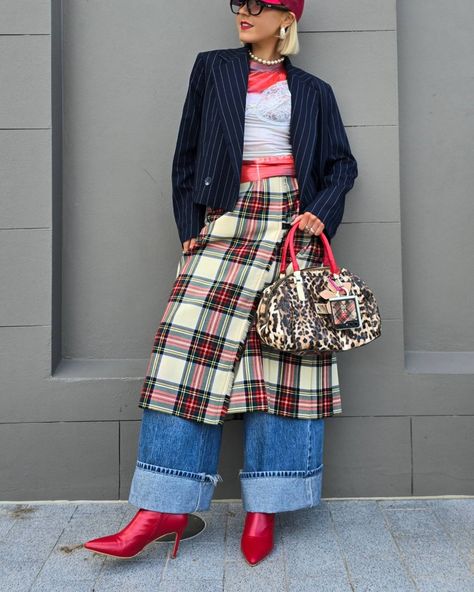 how fun is @ausfashionweek tho ❤️ #australianfashionweek #streetstyle #highfashion Tweed Outfit Ideas, Retro Looks, Danish Fashion, Autumn Trends, Fashion Content, Crazy Outfits, Plaid Outfits, African Inspired Fashion, Layered Fashion