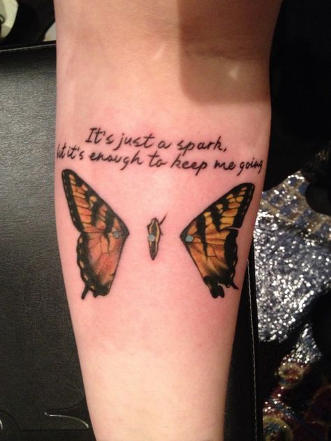 Paramore "last hope" lyrics tattoo. I cannot wait to get a Paramore themed tattoo. Ugh. Hope Lyrics, Paramore Quotes, Paramore Tattoo, Eyes Butterfly, Quotes For Tattoos, Mafia Wallpaper, Hope Tattoo, Lyrics Tattoo, Band Tattoos