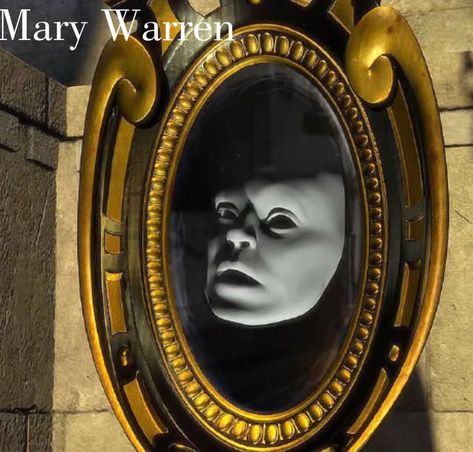 Magic Mirror as Mary Warren Shrek Mirror, Shrek Character, Mirrored Costume, Shrek Costume, Lord Farquaad, Magic System, Jurassic World Fallen Kingdom, Children's Stories, Mirror Mirror On The Wall