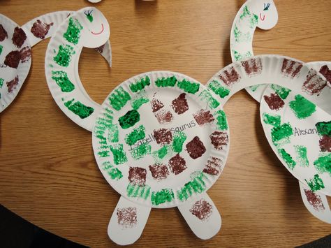 Preschool Dinosaur Art Projects, Dinosaur Theme Preschool Activities Art Projects, Preschool Art Dinosaurs, Dinosaur Sponge Painting, Dinosaur Process Art Preschool, Dinosaur Crafts Kids, Dino Craft, Dinosaur Crafts Preschool, Dinosaur Classroom