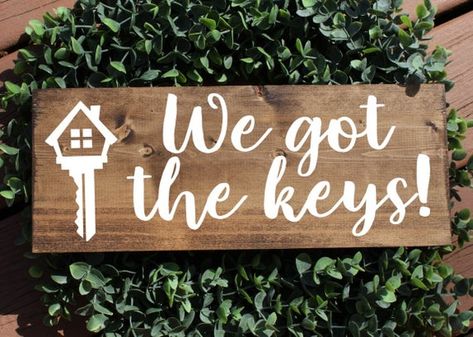 Real Estate Pictures, Realtor Signs, Real Estate Closing, Closed Sign, Real Estate Closing Gifts, Closed Signs, Real Estate Signs, Real Estate Gifts, Handmade Wood Signs