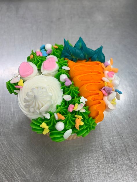 Kids Easter Cupcakes, Easter Snack Ideas, Easter Cupcake Ideas, Easter Cupcakes Decoration, Easter Potluck, Easter Themed Cakes, Dairy Queen Cake, Jumbo Cupcakes, Easter Cupcakes Easy