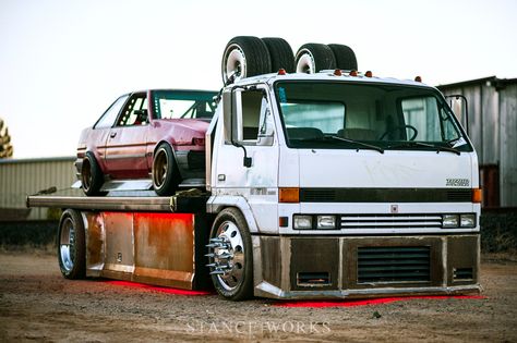 Custom Car Hauler Truck, Drift Truck, Aluminum Ramp, Flatbed Towing, Flatbed Truck, Isuzu Npr, Lowrider Trucks, Diy Go Kart, Pink Truck