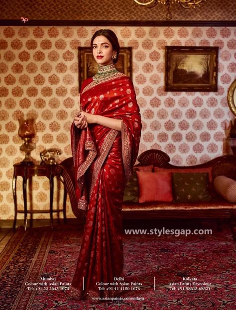 Sabyasachi Mukherjee Latest Wedding Dresses 2016-2017 Collection Deepika Padukone Saree, Engagement Saree, Sabyasachi Mukherjee, Red Sari, Sabyasachi Sarees, Indian Sari Dress, Indian Bride Outfits, Wedding Saree Collection, Indian Saree Blouses Designs