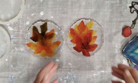 Paper Bag Lanterns, Countertop Epoxy, Diy Resin Coasters, Leaf Candle Holder, Mason Jar Candle Holders, Jar Candle Holder, Old Vases, Leaves Candle, Faux Leaf