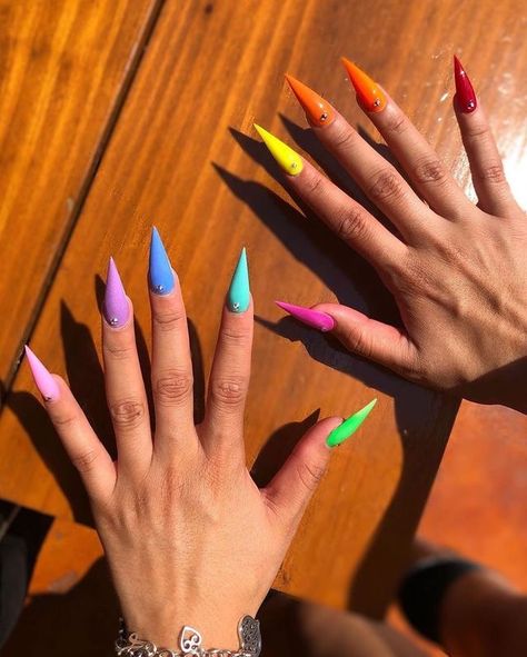 Rainbow Stiletto Nails, Tacky Nails, Multicolored Nails, American Nails, Glitter Nails Acrylic, Lilac Nails, Sculpted Nails, Nail Design Inspiration, Stiletto Nails Designs