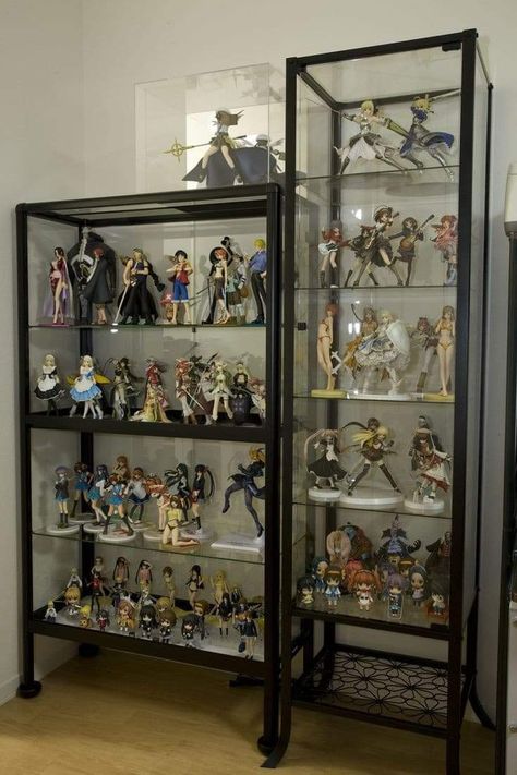 Action figure display