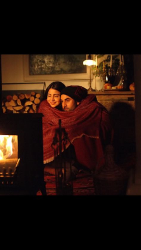 Ae Dil Hai Mushkil Wallpapers, Ae Dil Hai Mushkil Aesthetic, A Dil Hai Mushkil Pic, Indian Movies Bollywood, Aesthetic Bollywood, Ae Dil Hai Mushkil, Kirti Kharbanda, Ae Dil, Vintage Bollywood Aesthetic