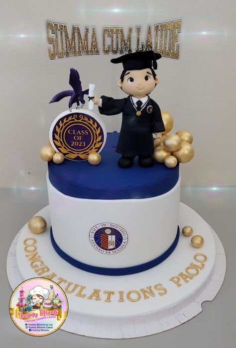 Graduation Cake for Boys Blue and White Graduation Cakes For Boys, Graduation Cake Designs, Cake Designs For Boy, Kids Bed Design, Boy Graduation, Birthday Posters, Birthday Cake Topper Printable, Graduation Cake, Kids Bed