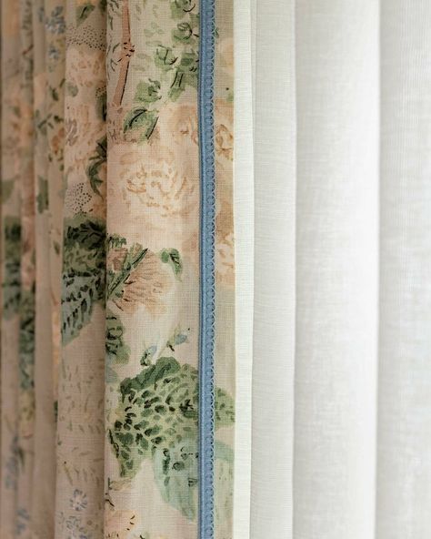 Dainty, classical details. The Annecy Gimp in Wedgewood defines the edge of a botanical drapery, adding to the subtle blue accents speckled… | Instagram Lee Jofa Fabric, Samuel And Sons, Primary Bedroom, Lee Jofa, Window Dressings, Pretty Decor, Window Styles, Bedroom Refresh, Decoration Inspiration