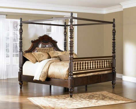 Modern Pandiri Mancham Pandiri Mancham Designs, Wood Bed Design, Hand Drawings, Indian Home Design, Wooden Bed Design, Ethnic Home Decor, Big Beds, Furniture Design Wooden, Bedroom Bed Design