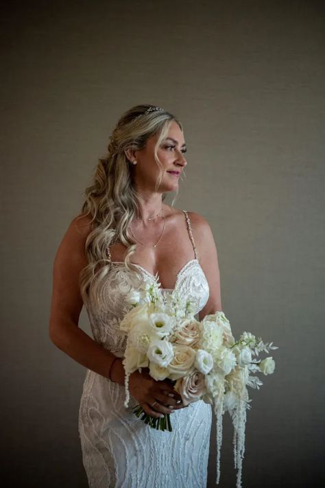 White Amaranthus Bouquet, White Amaranthus, Amaranthus Bouquet, Chihuly Garden, Modern Floral Design, Wedding Reception Flowers, Fresh Perspective, Reception Flowers, White Wedding Flowers